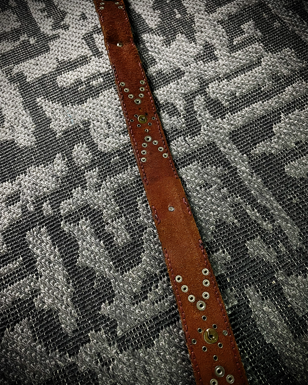 Tornado Mart Pirate Skull Blue Gem Leather Belt