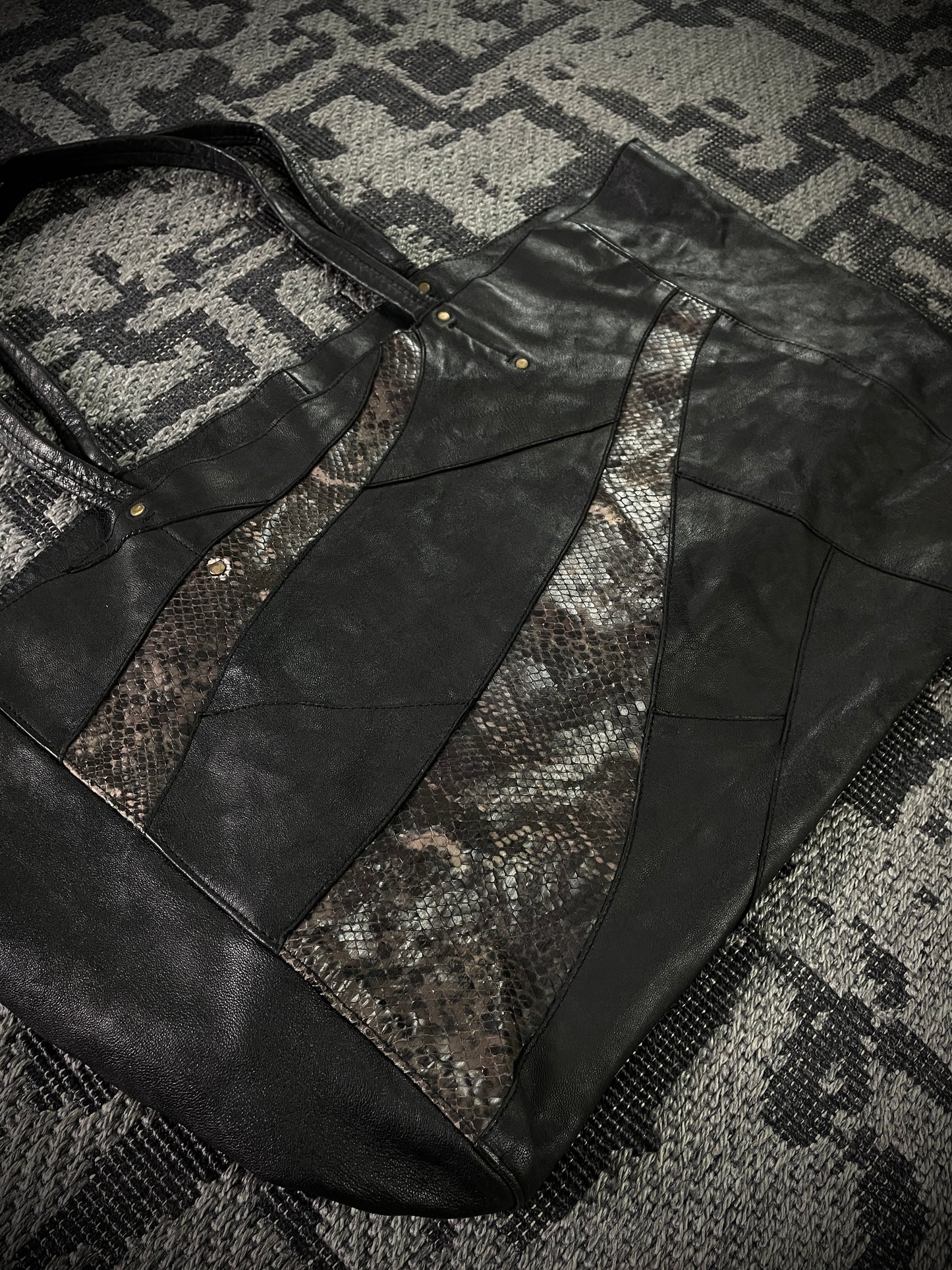 (For offer)Tornado Mart Python Sheep&Goat Leather Tote Bag