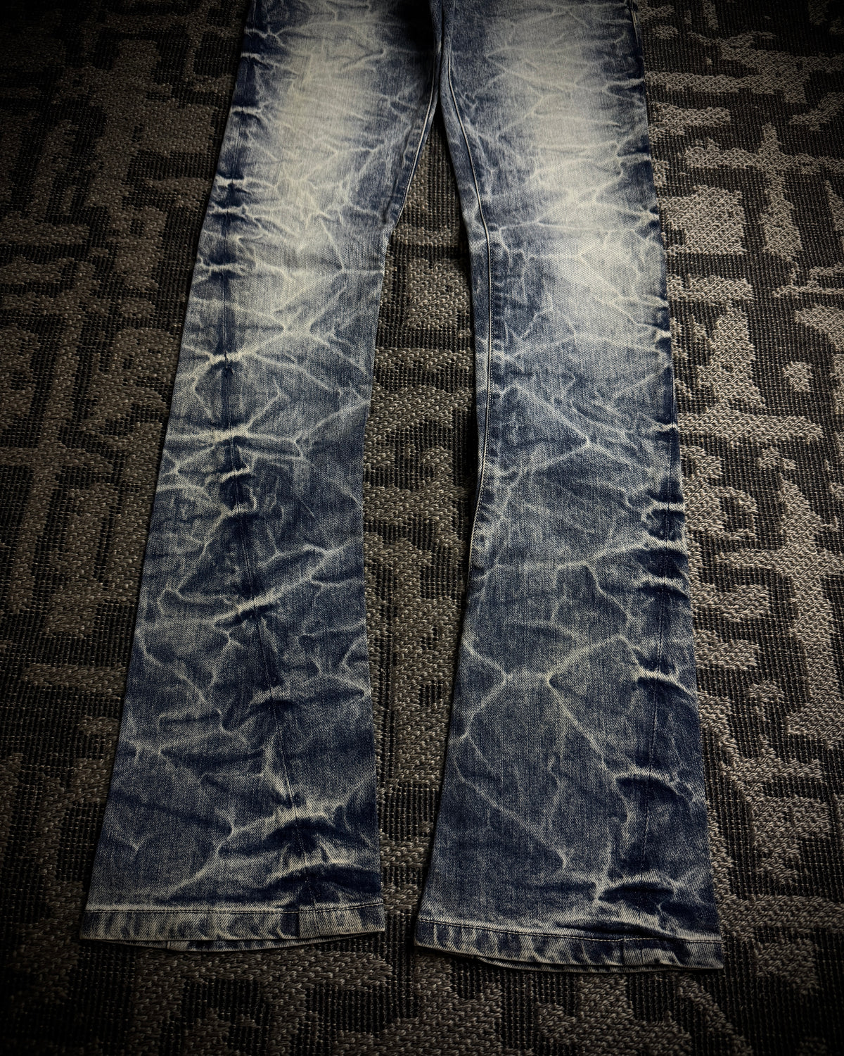 Tornado Mart Heavy Cracked Slim Boot Cut Jeans