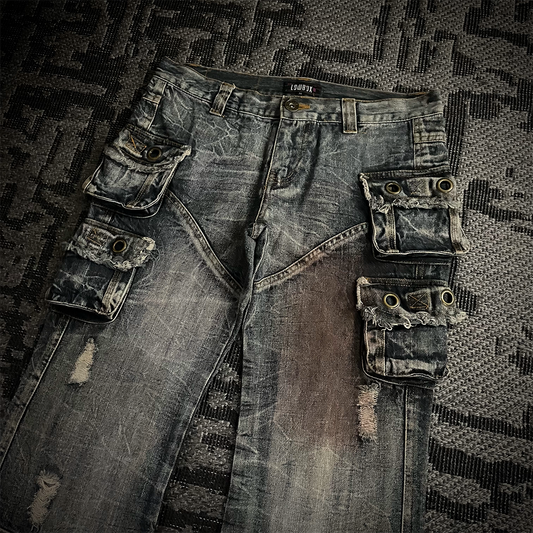 Lowbox Multi-pocket Distressed Flared Jeans