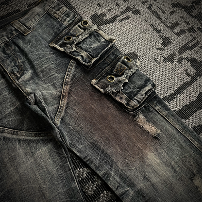 Lowbox Multi-pocket Distressed Flared Jeans