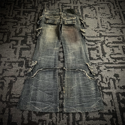 Lowbox Multi-pocket Distressed Flared Jeans