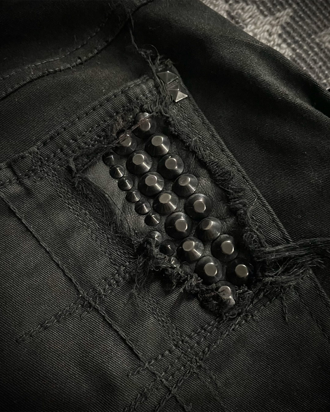 Kmrii Multi-Patch Distressed Short Pants