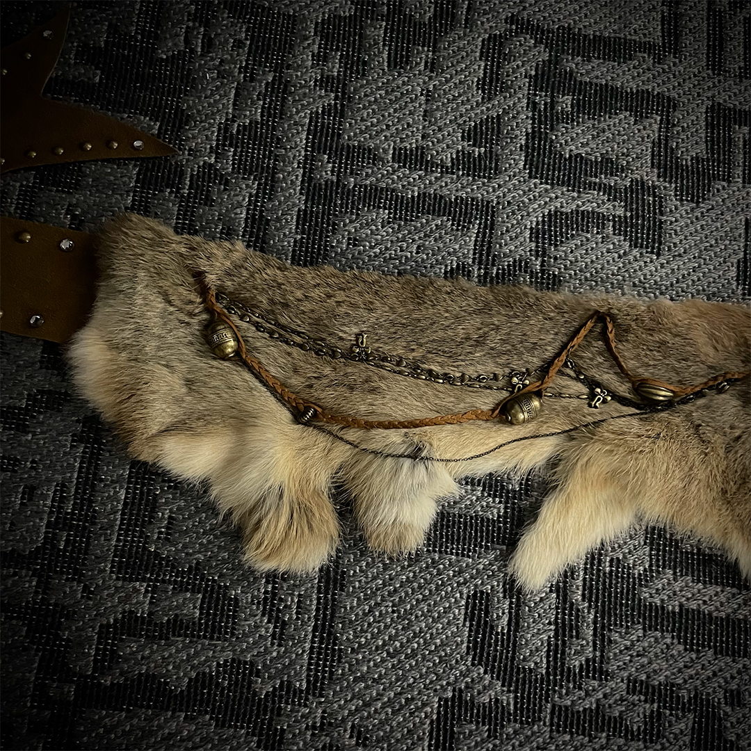 Unknow Chain Fur Belt