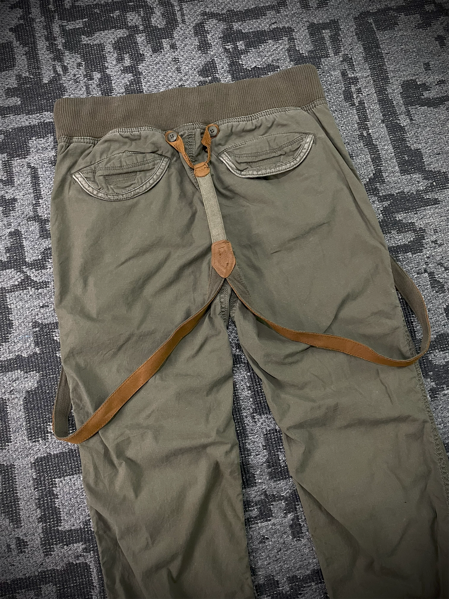 G.o.a Military Suspender Skinny Pants
