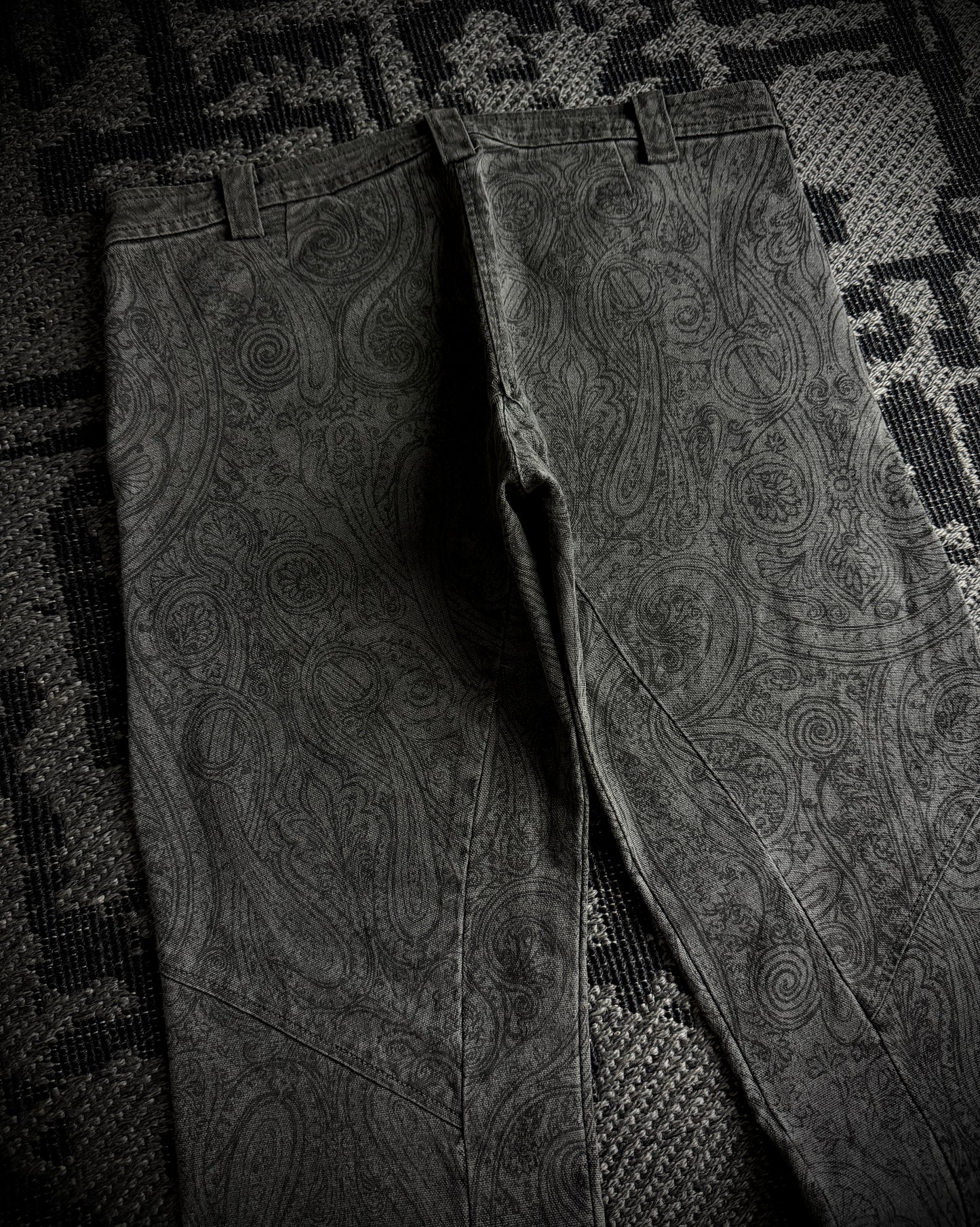 5351 Pour Les Hommes Ornamental Print Flared Pants