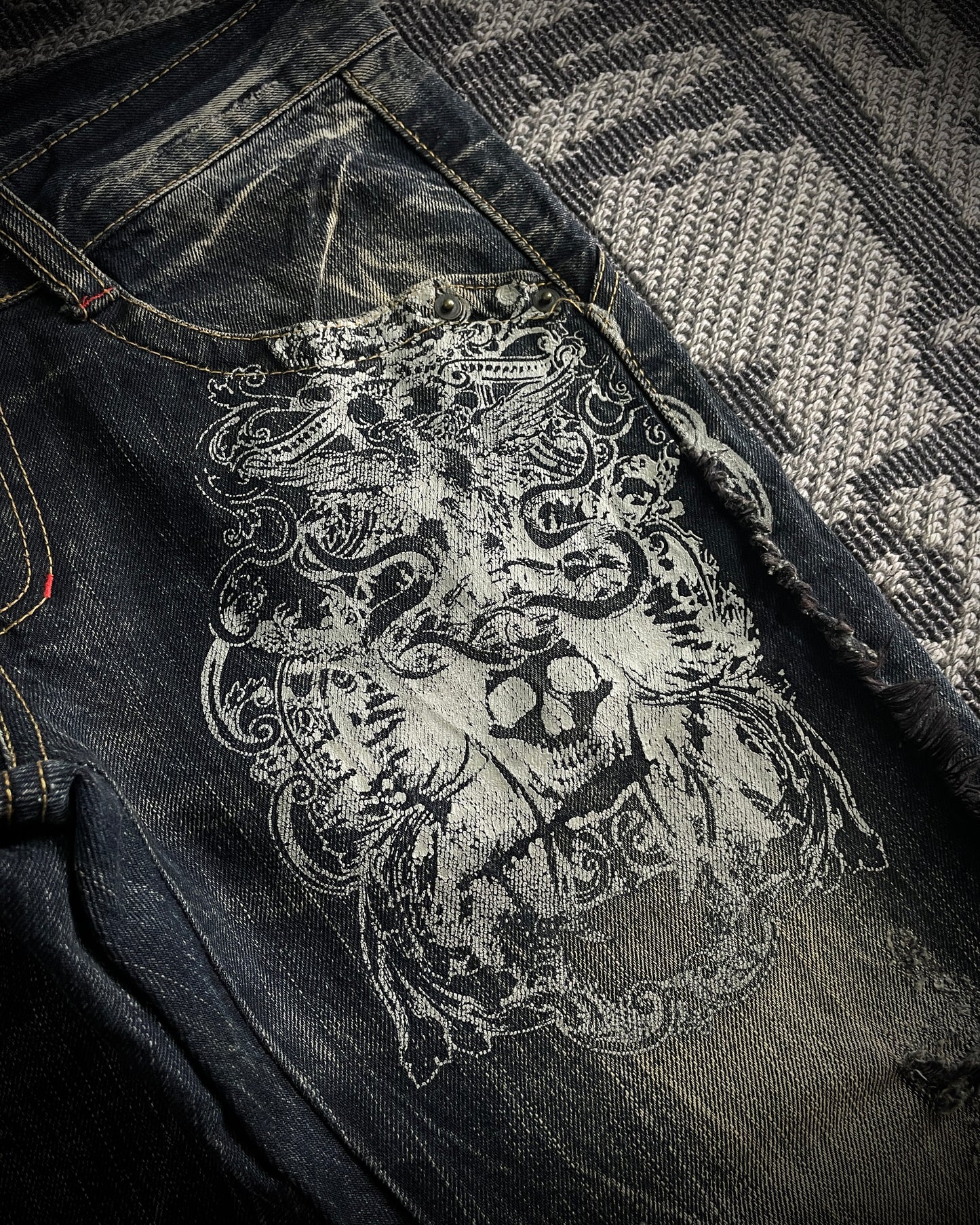 GLAD NEWS Flared Fringe Skull Denim