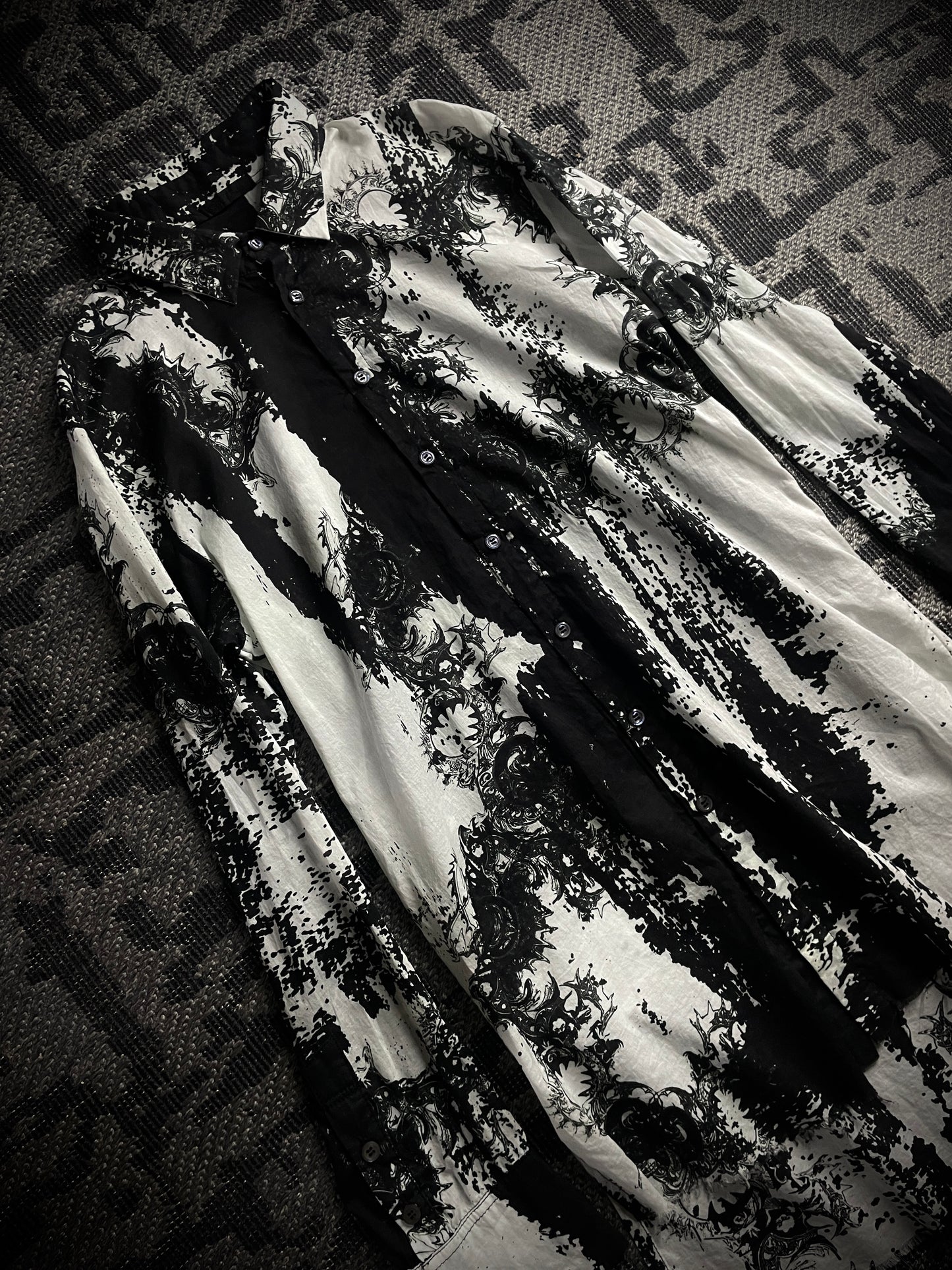 KMRii Magnolia Sputnik Long Shirt