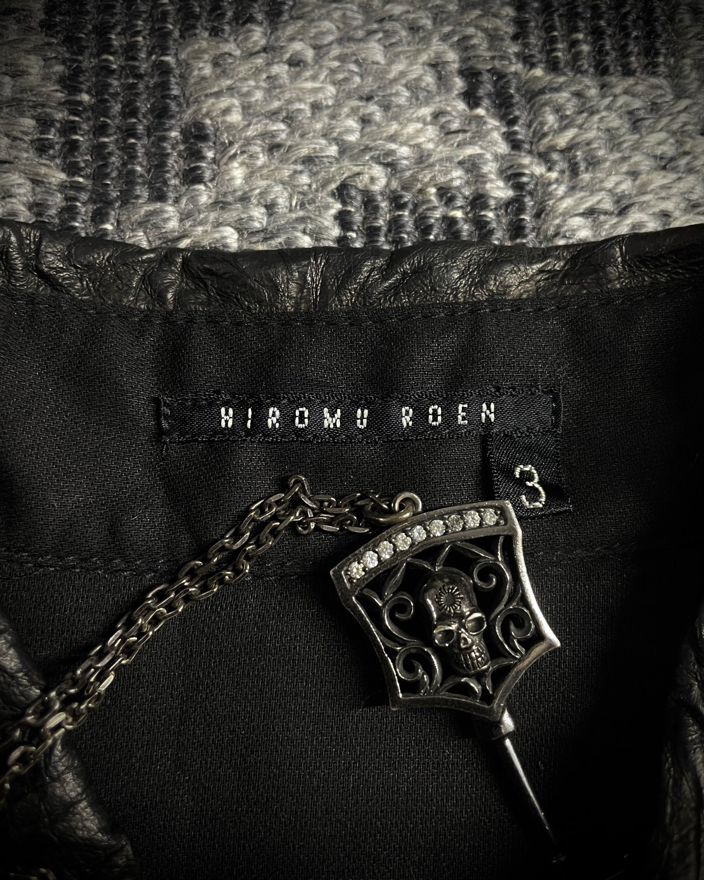 HIROMU ROEN Black Leather Panel Shirt