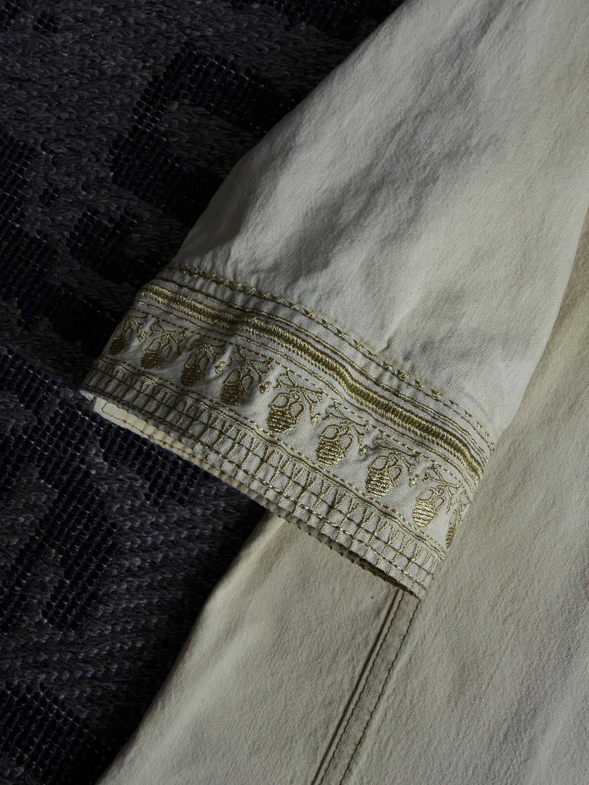 In the Attic Skull Cross Embroidered 3/4 Sleeve Shirt