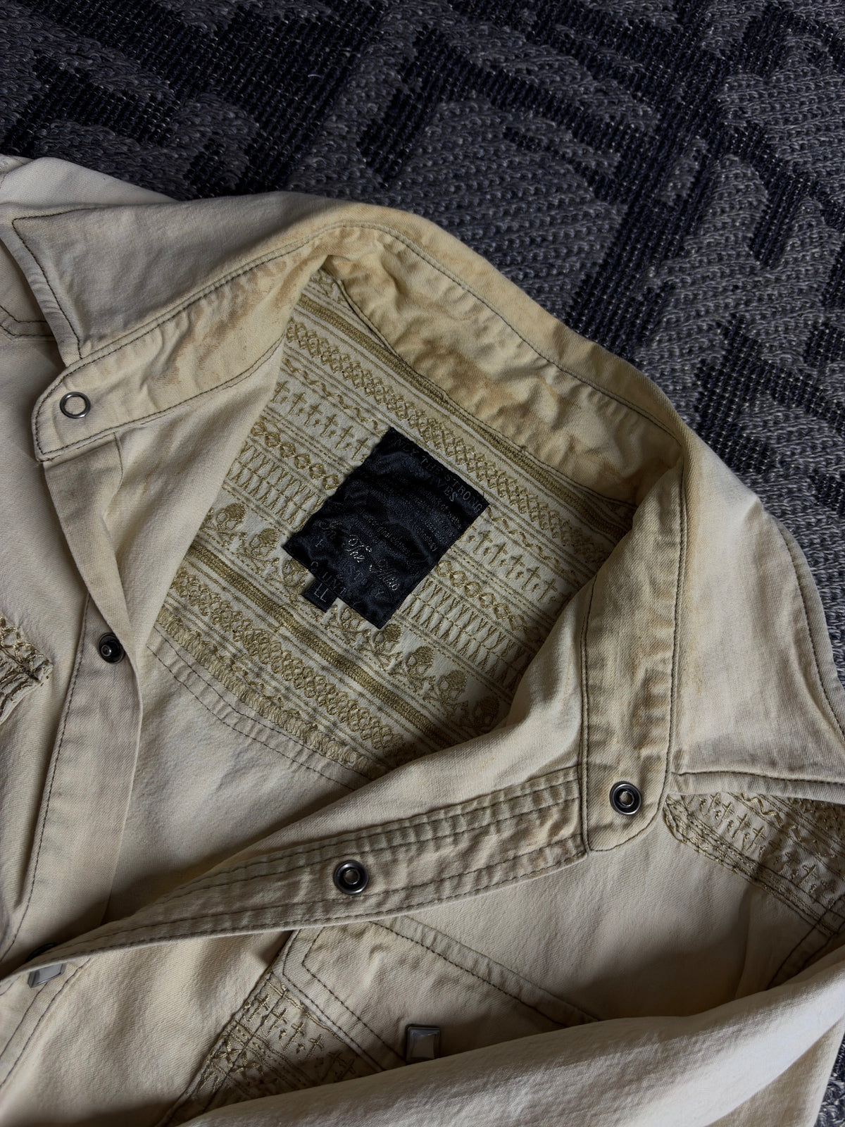 In the Attic Skull Cross Embroidered 3/4 Sleeve Shirt