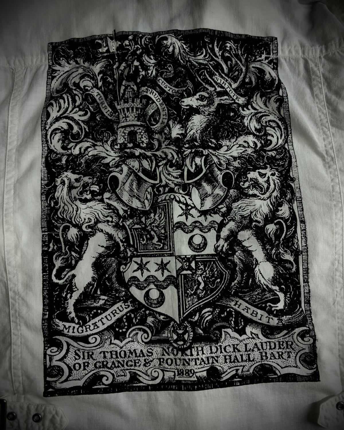Tete Homme Heraldic Graphic Utility Shirt