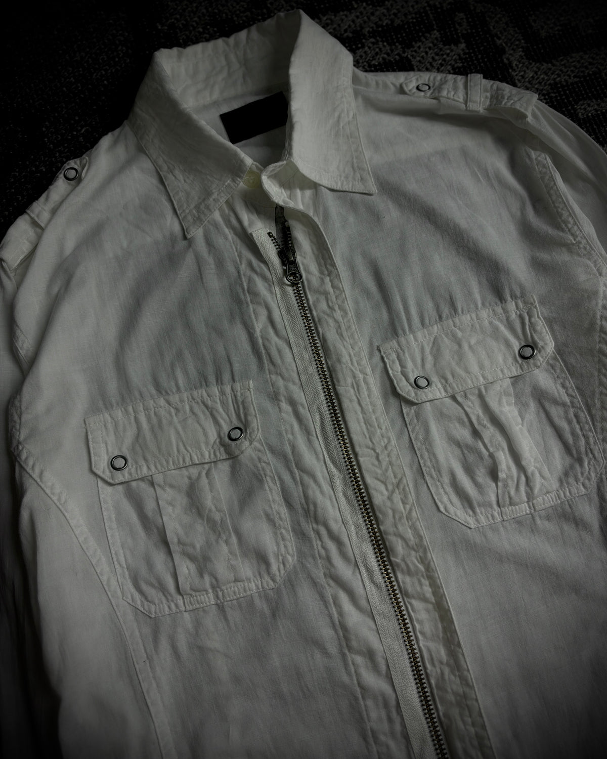 Tete Homme Heraldic Graphic Utility Shirt