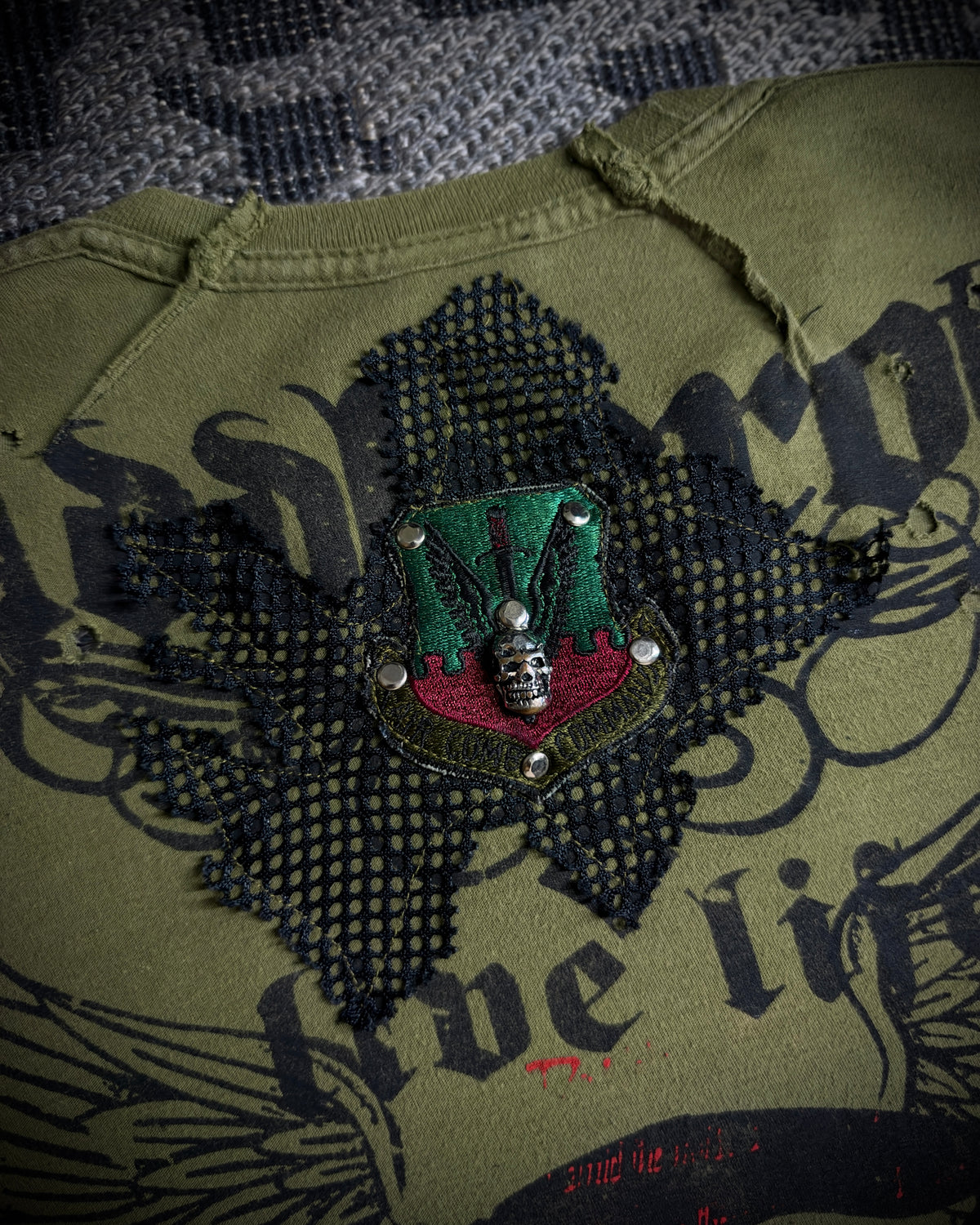 SDR 3D Skull Gun Distressed T-Shirt