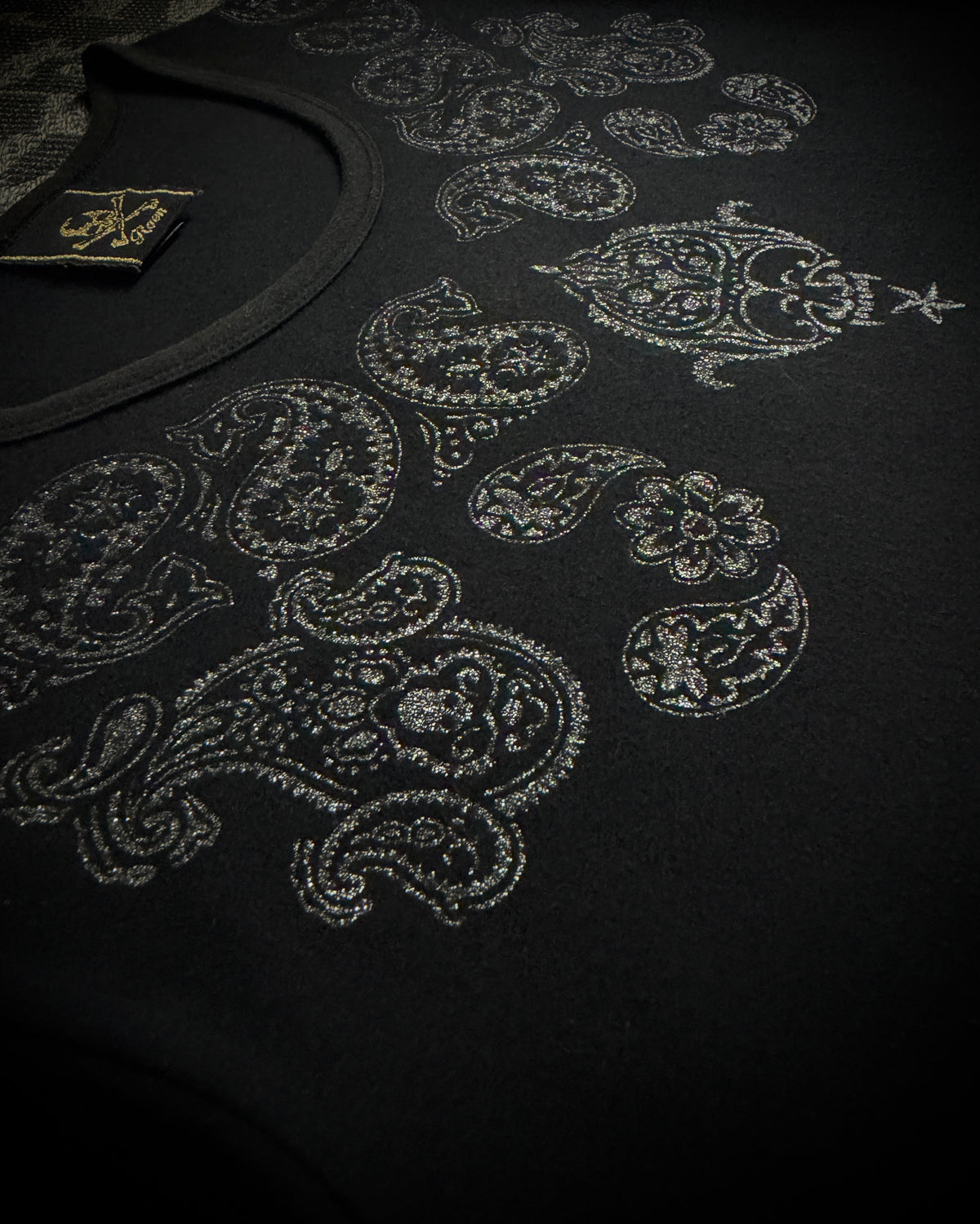 Roen Glitter Paisley Skull T-Shirt