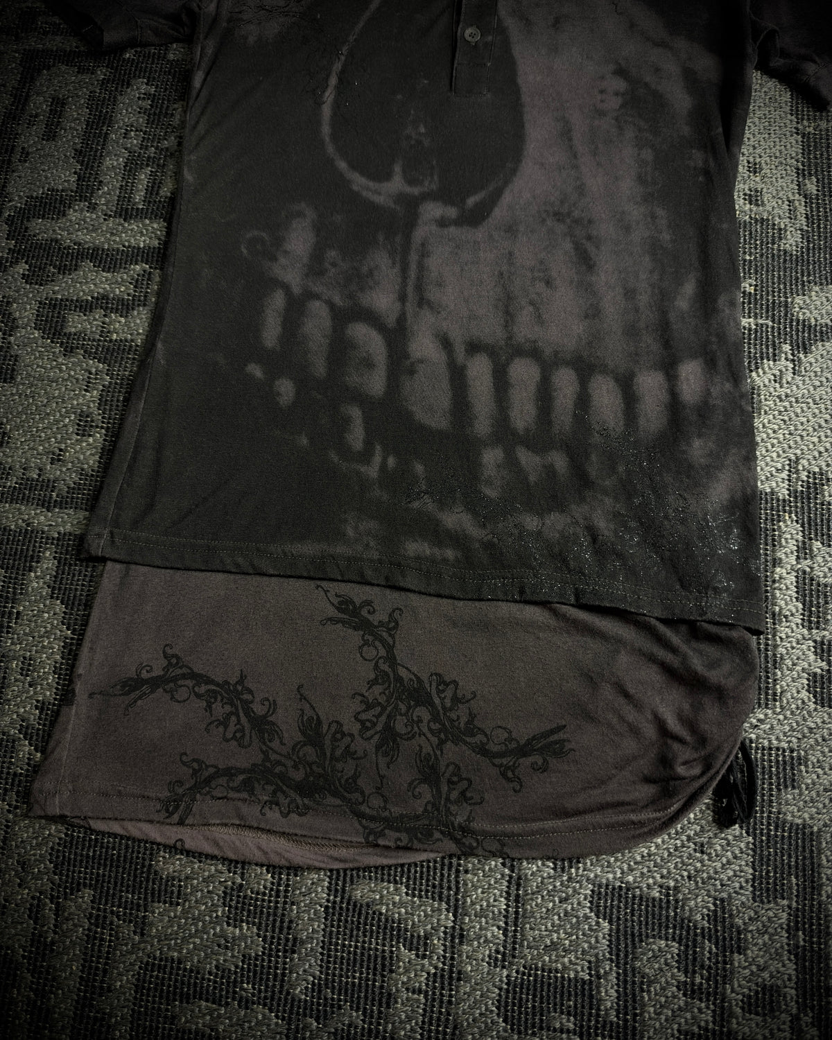 Midas Skull Glitter Layered Shirt