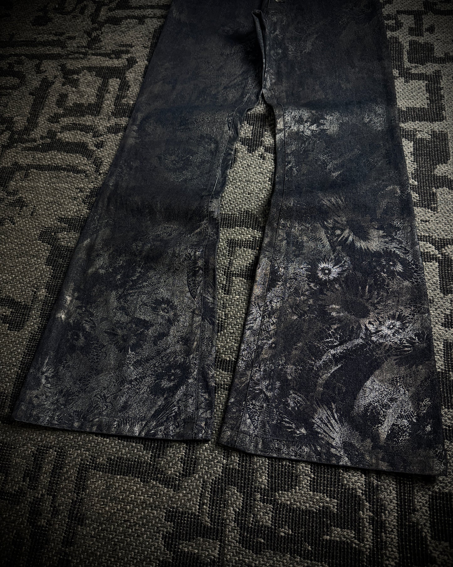 Tornado Mart Metallic Floral Foil Print Flared Pants