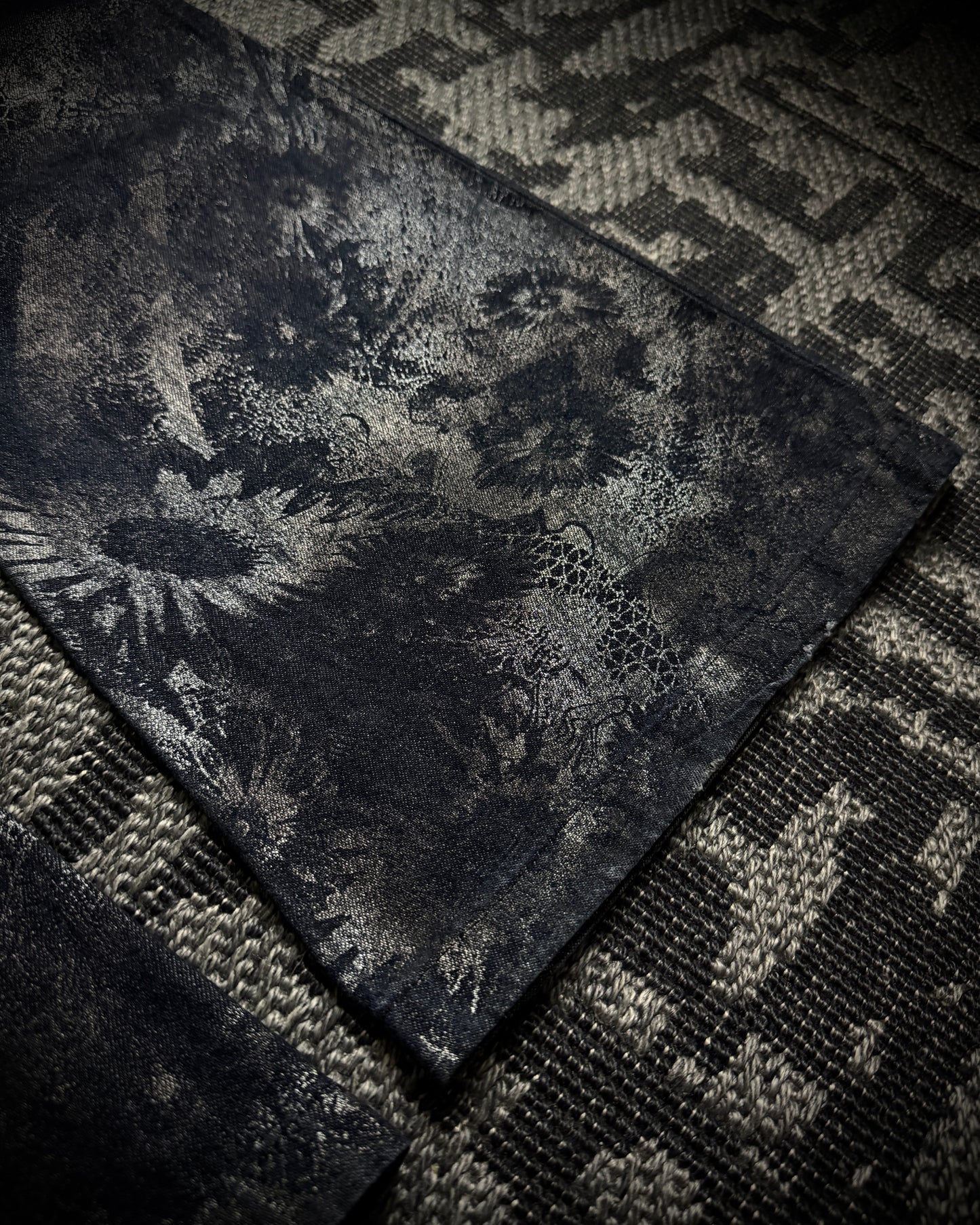 Tornado Mart Metallic Floral Foil Print Flared Pants