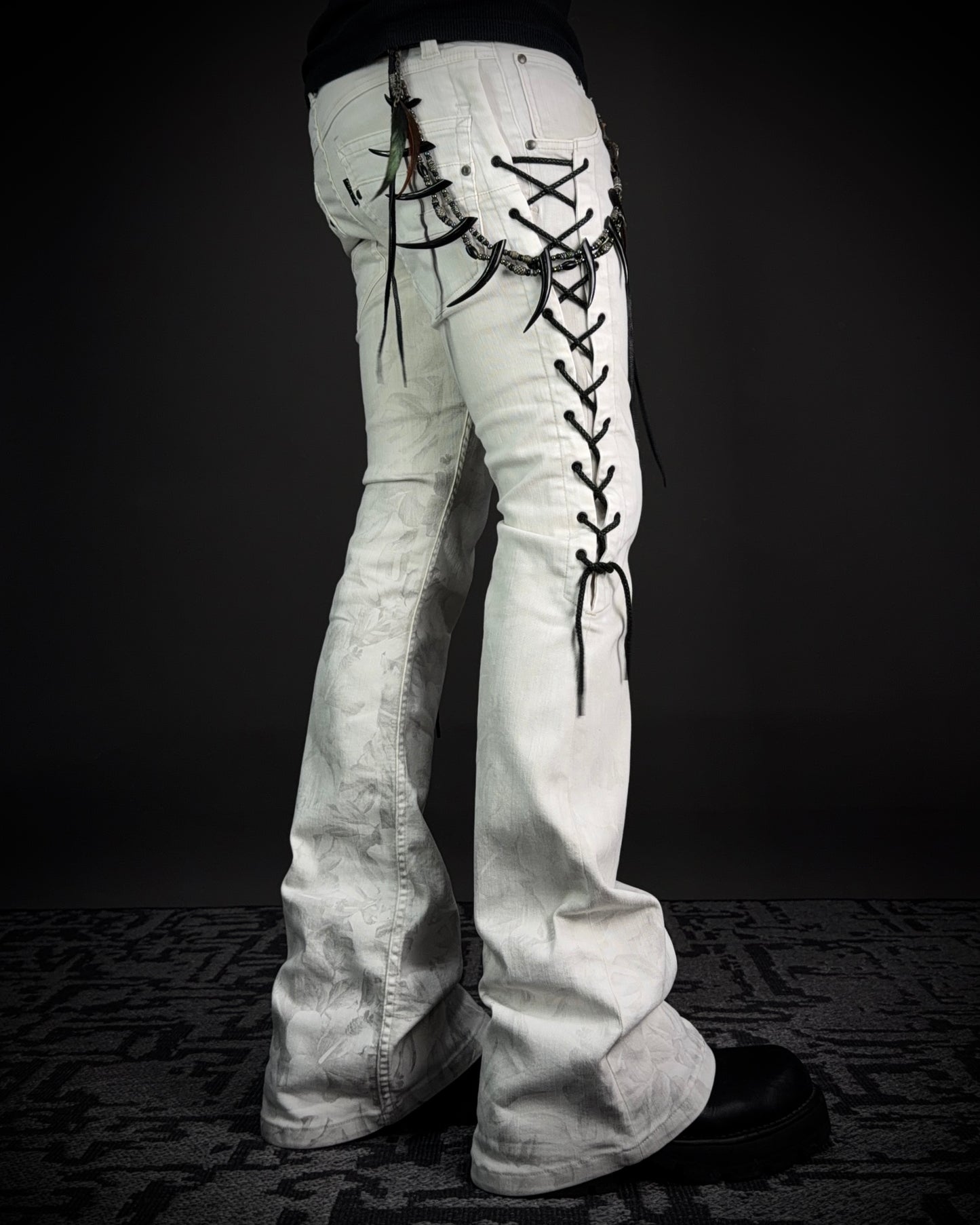 Tornado Mart Thigh Lace-Up Floral Flared Jeans