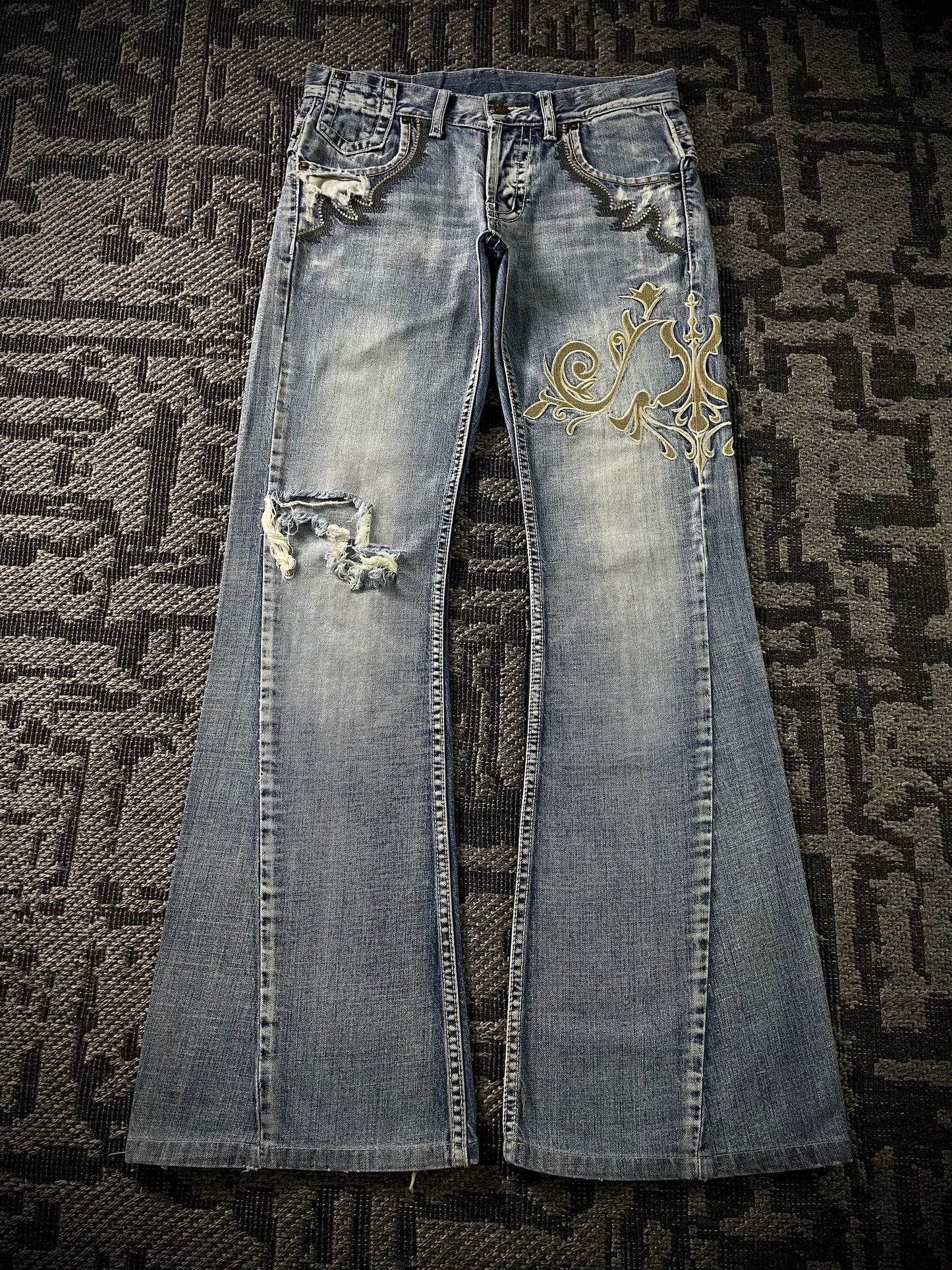 Tornado Mart Tribal Flared Jeans (S)
