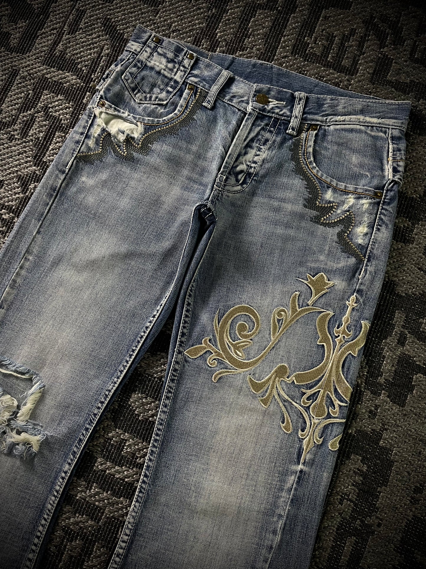 Tornado Mart Tribal Flared Jeans (S)
