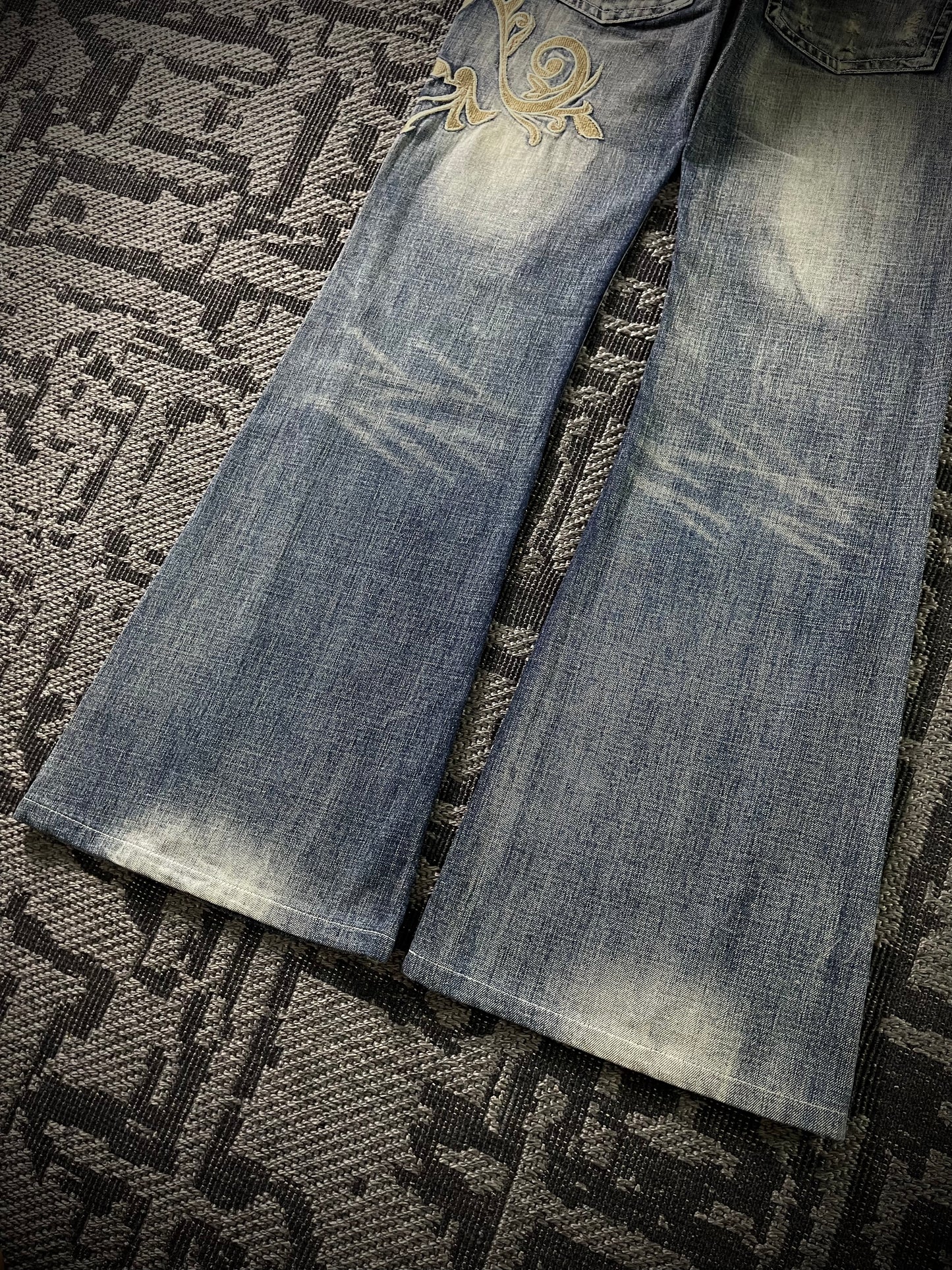 Tornado Mart Tribal Flared Jeans (L)