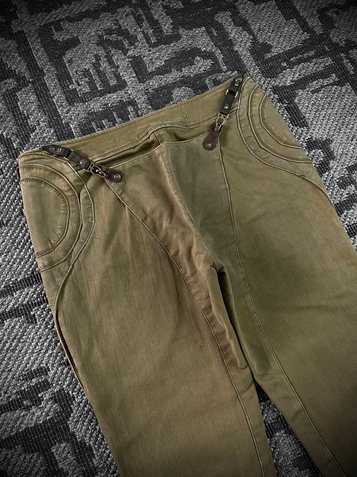 Share Spirit Geometry Hooks Flared Pants