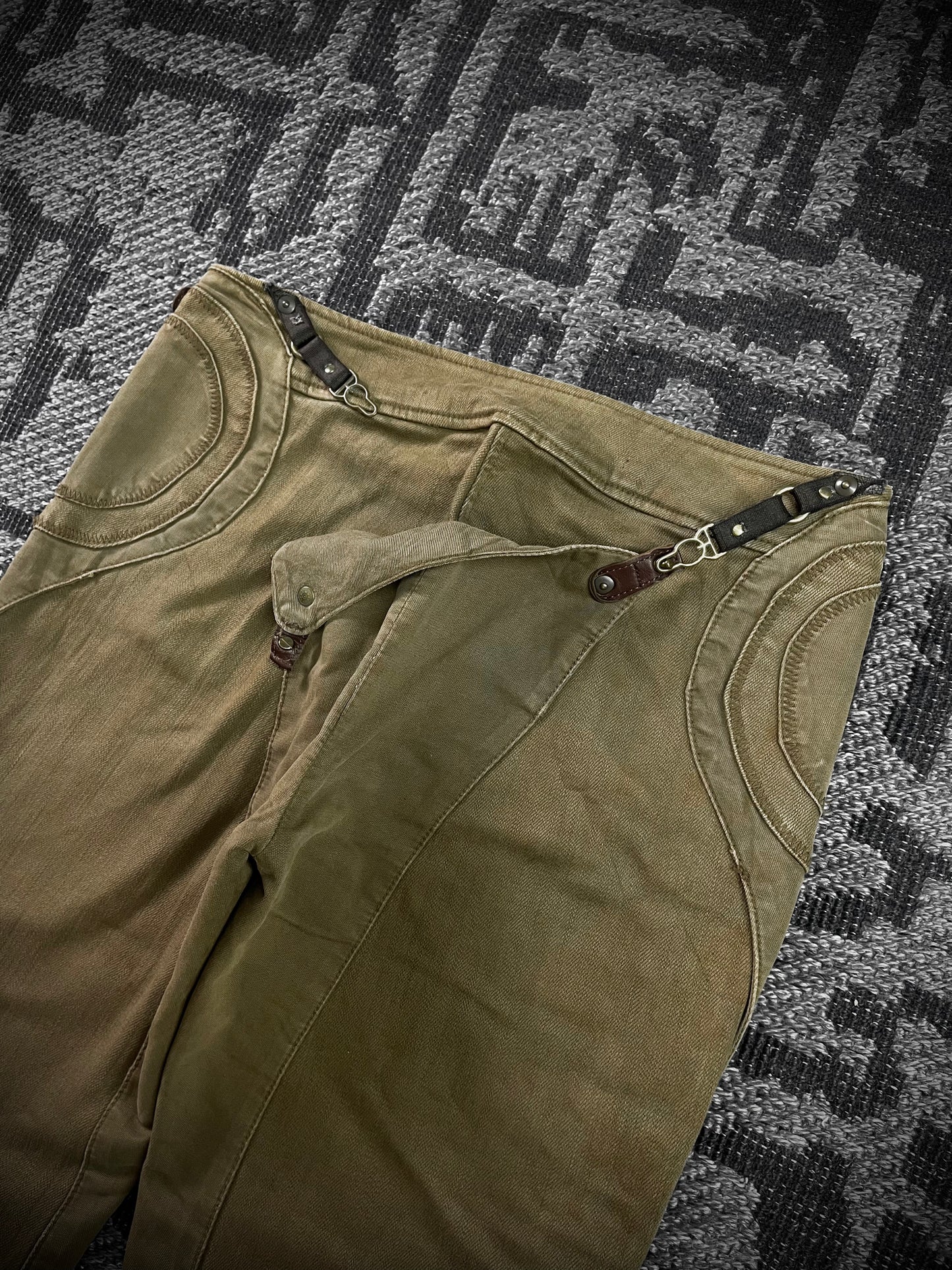 Share Spirit Geometry Hooks Flared Pants