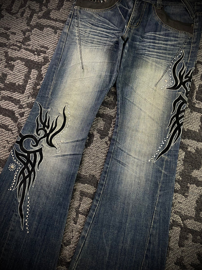 Tornado Mart Tribal Embroidery Flared Jeans