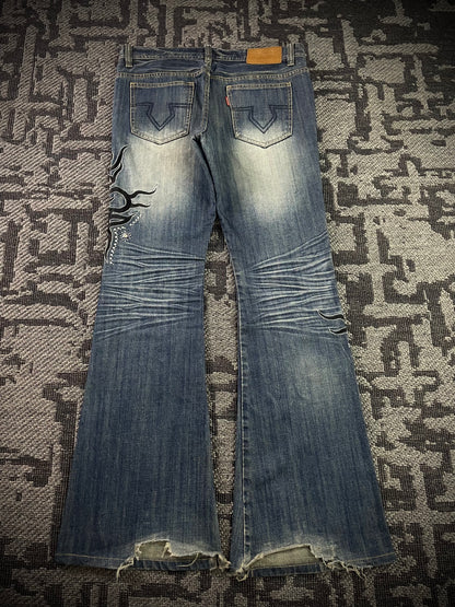 Tornado Mart Tribal Embroidery Flared Jeans