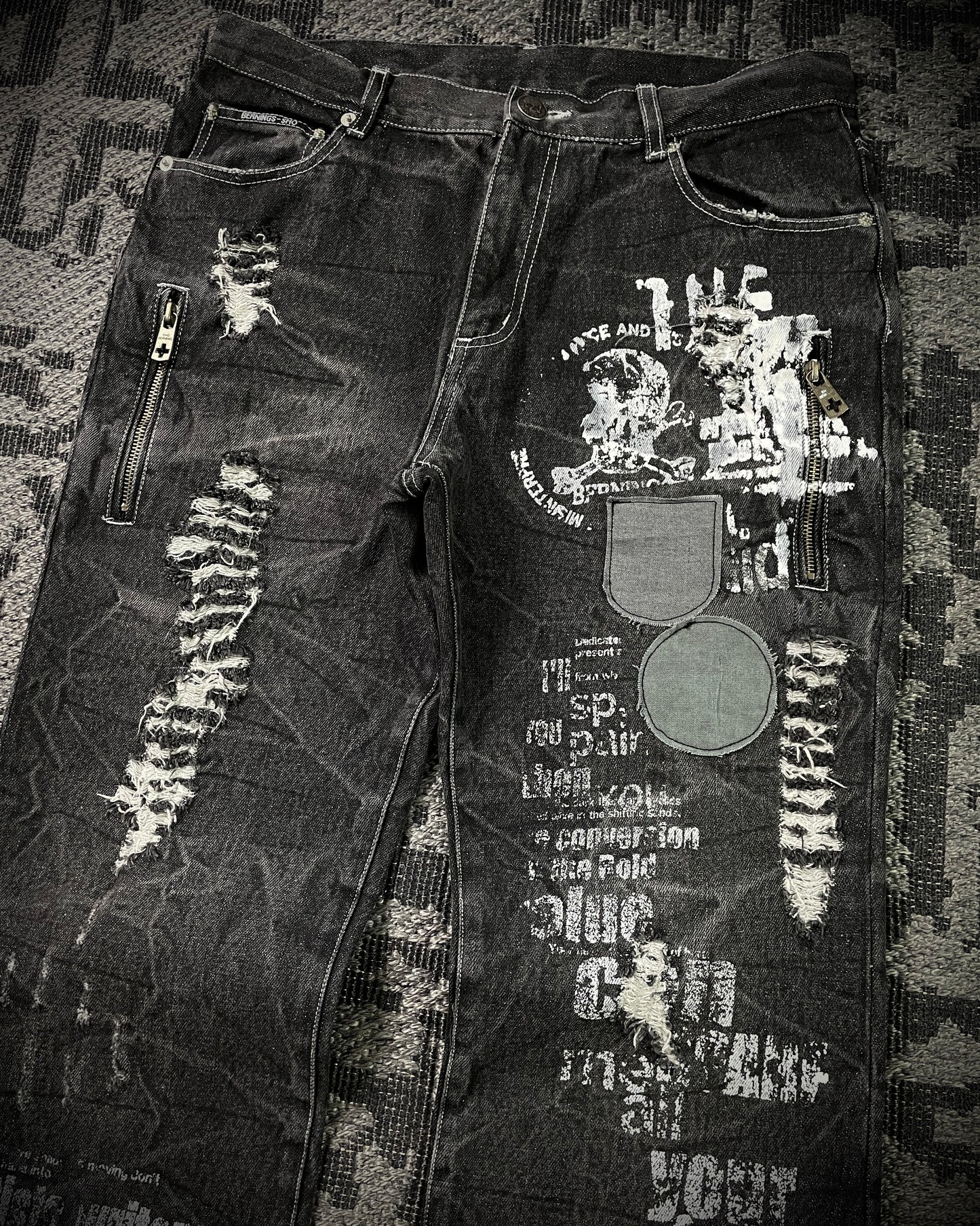 Bernings Sho Silver Stitch Multi-zip Distressed Poem Bootcut Jeans