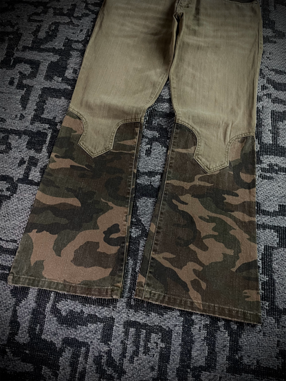 Breath Mint Camo Bootcut Flared Pants