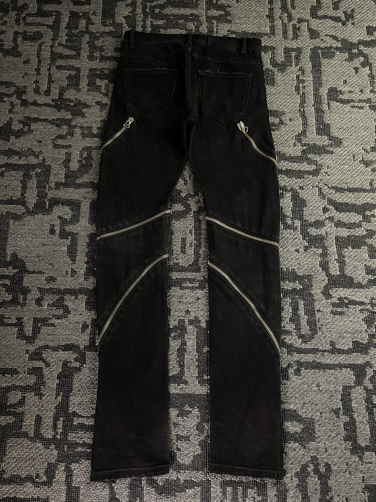 Nicolas Andreas Taralis FW2010 "Ready-to-Wear"