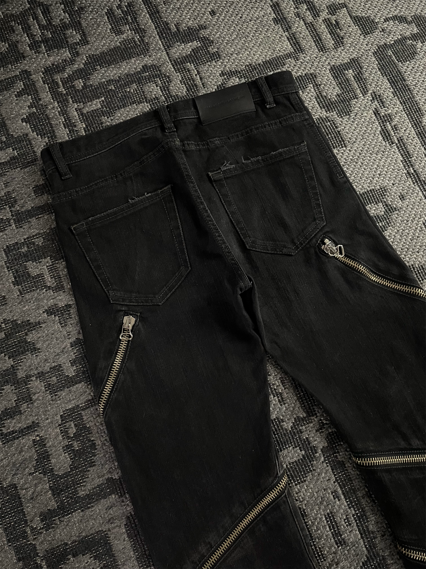 Nicolas Andreas Taralis FW2010 "Ready-to-Wear"