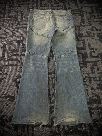 Semantic Design Thigh Lace-Up Flared Jeans