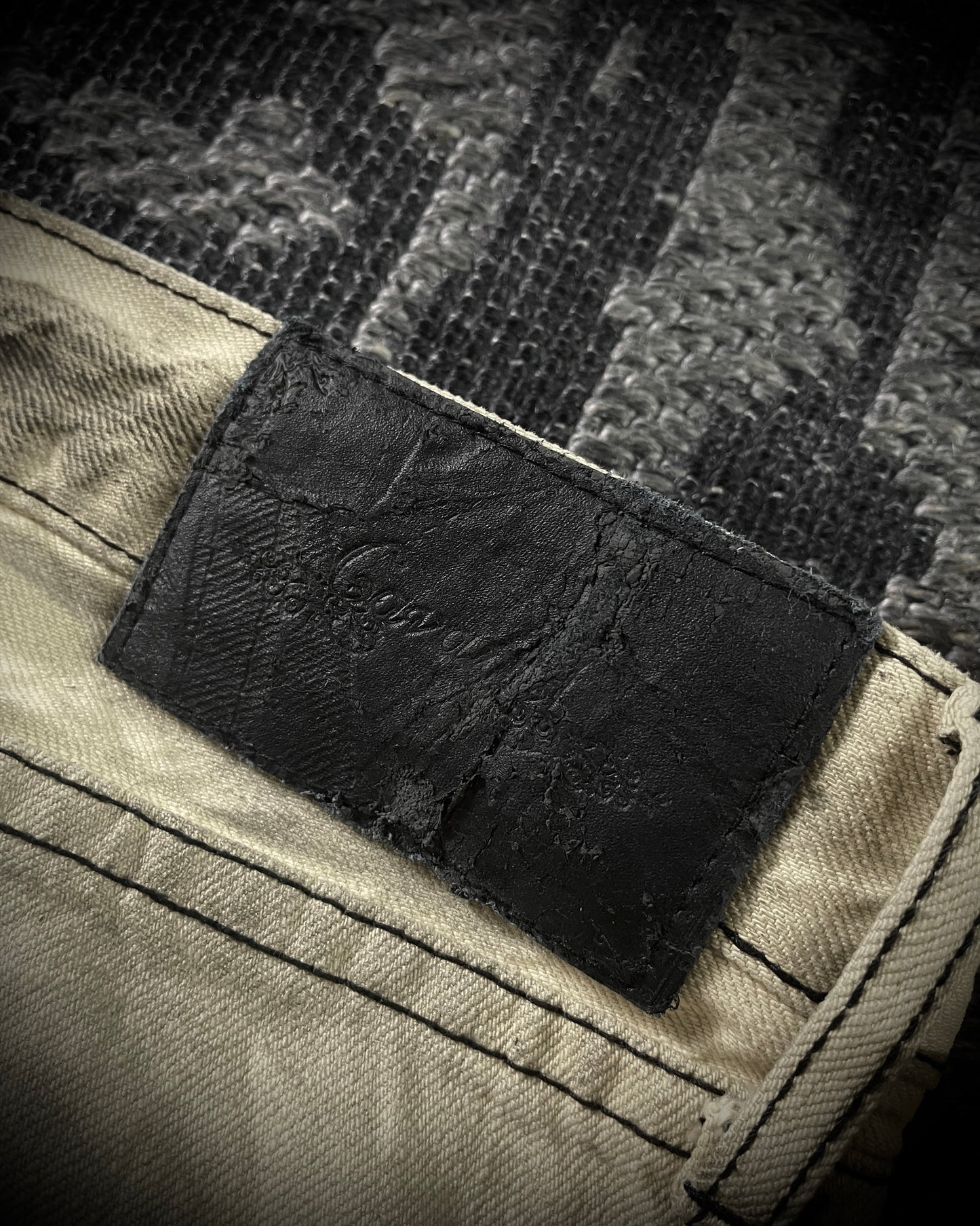 CavariA Leopard Claw Mask Flared Jeans