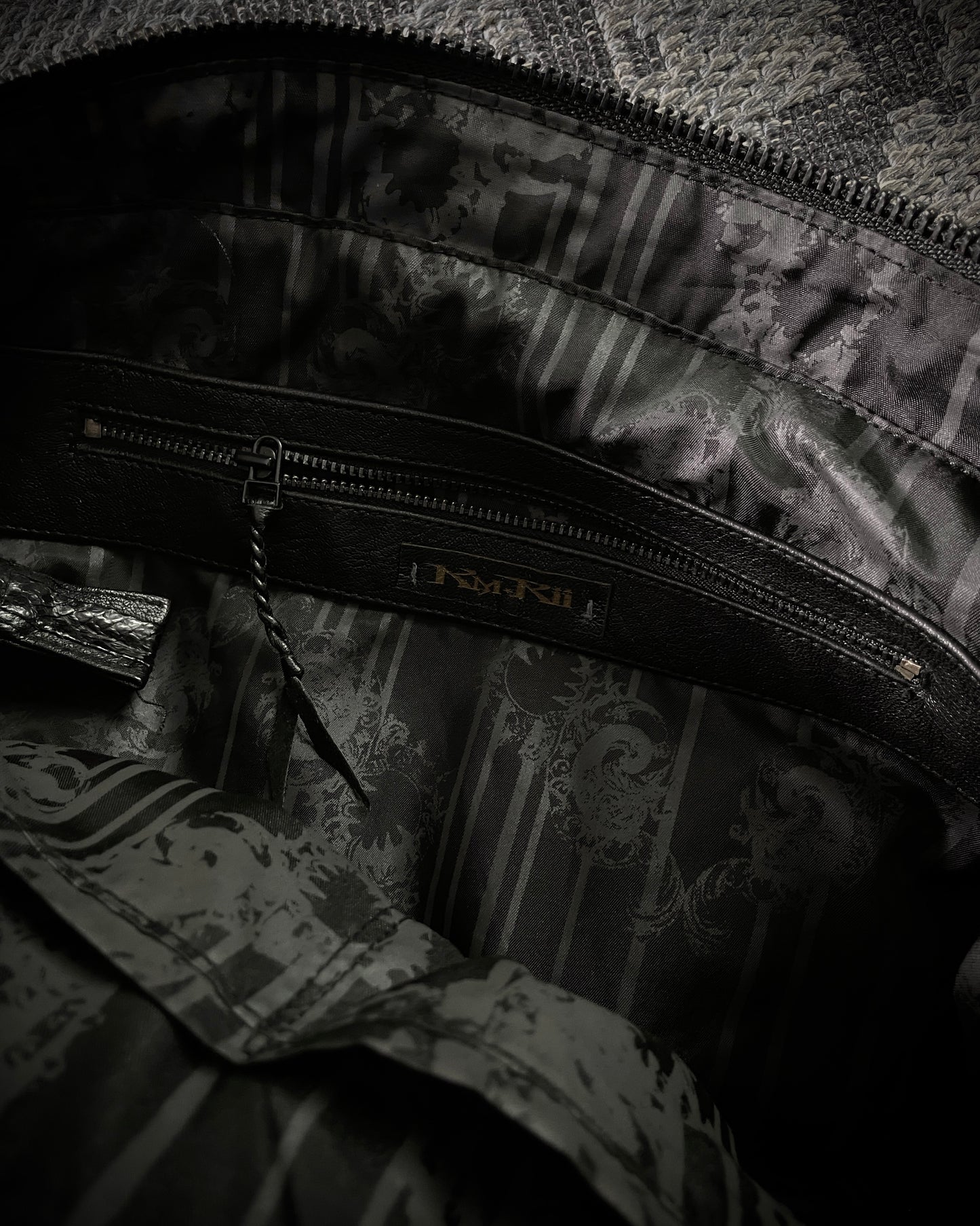 Kmrii 1301-BG02 White Estoc Tote Bag