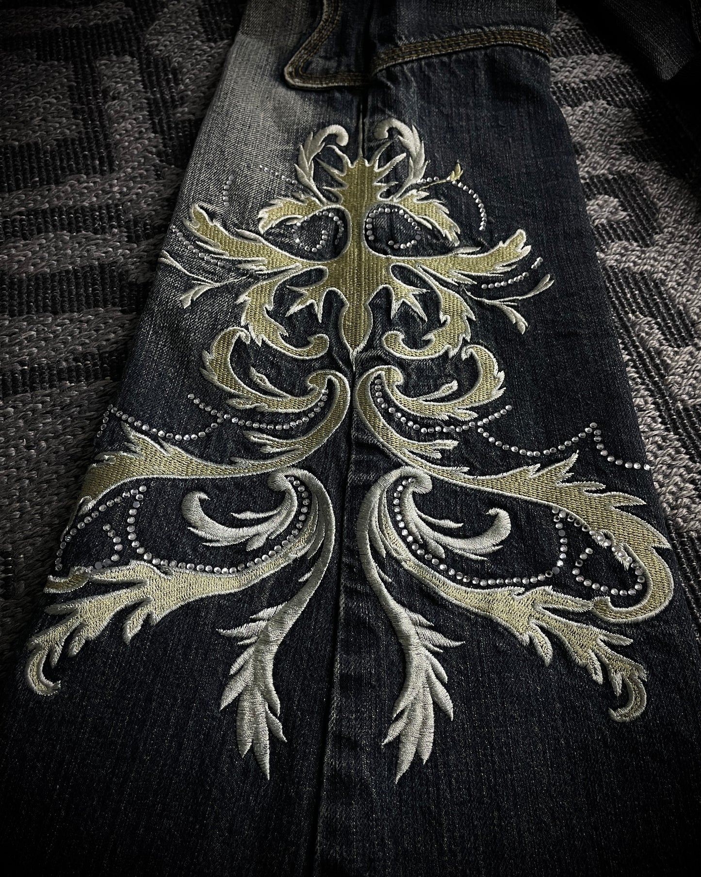 Tornado Mart Tribal Embroidered Flared Denim