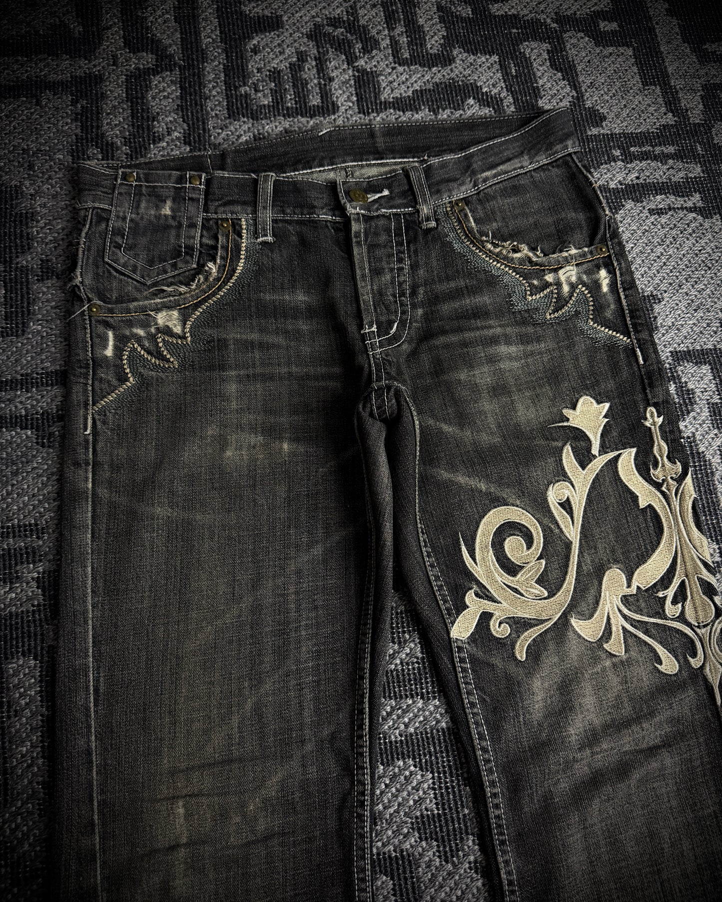 Tornado Mart Ornamental Embroidered Flared Denim