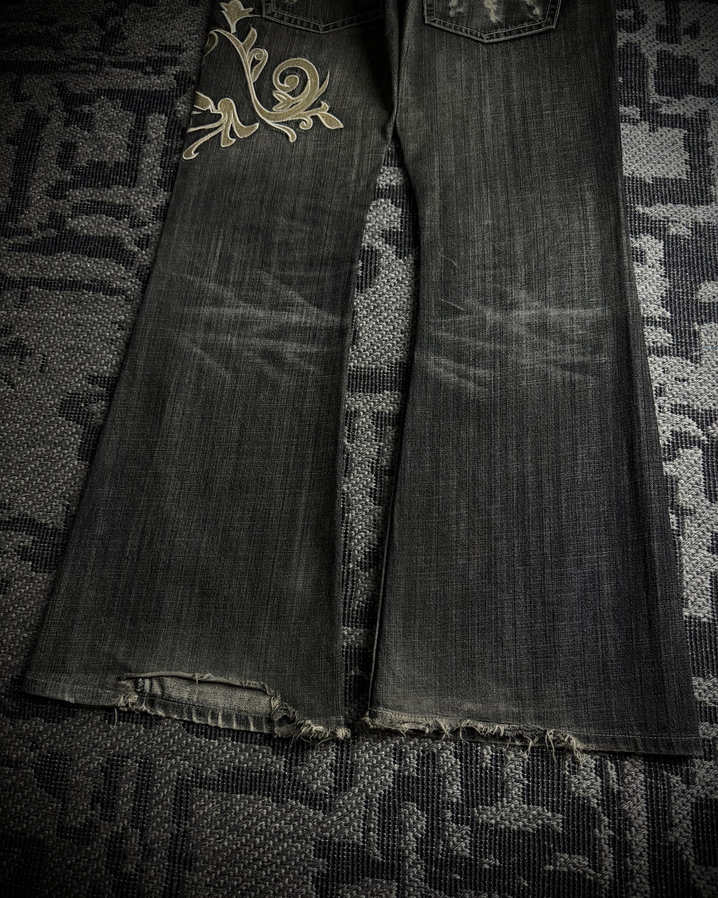 Tornado Mart Ornamental Embroidered Flared Denim