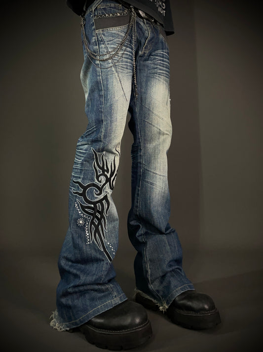 Tornado Mart Tribal Embroidery Flared Jeans