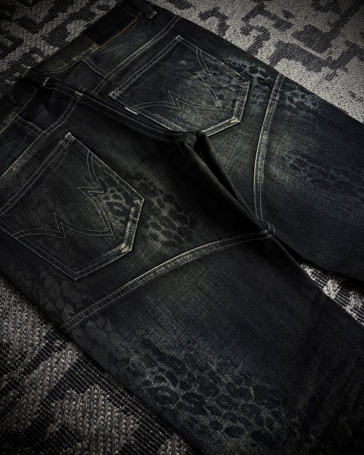 Tornado Mart Leopard Coated Lace-Up Flared Denim