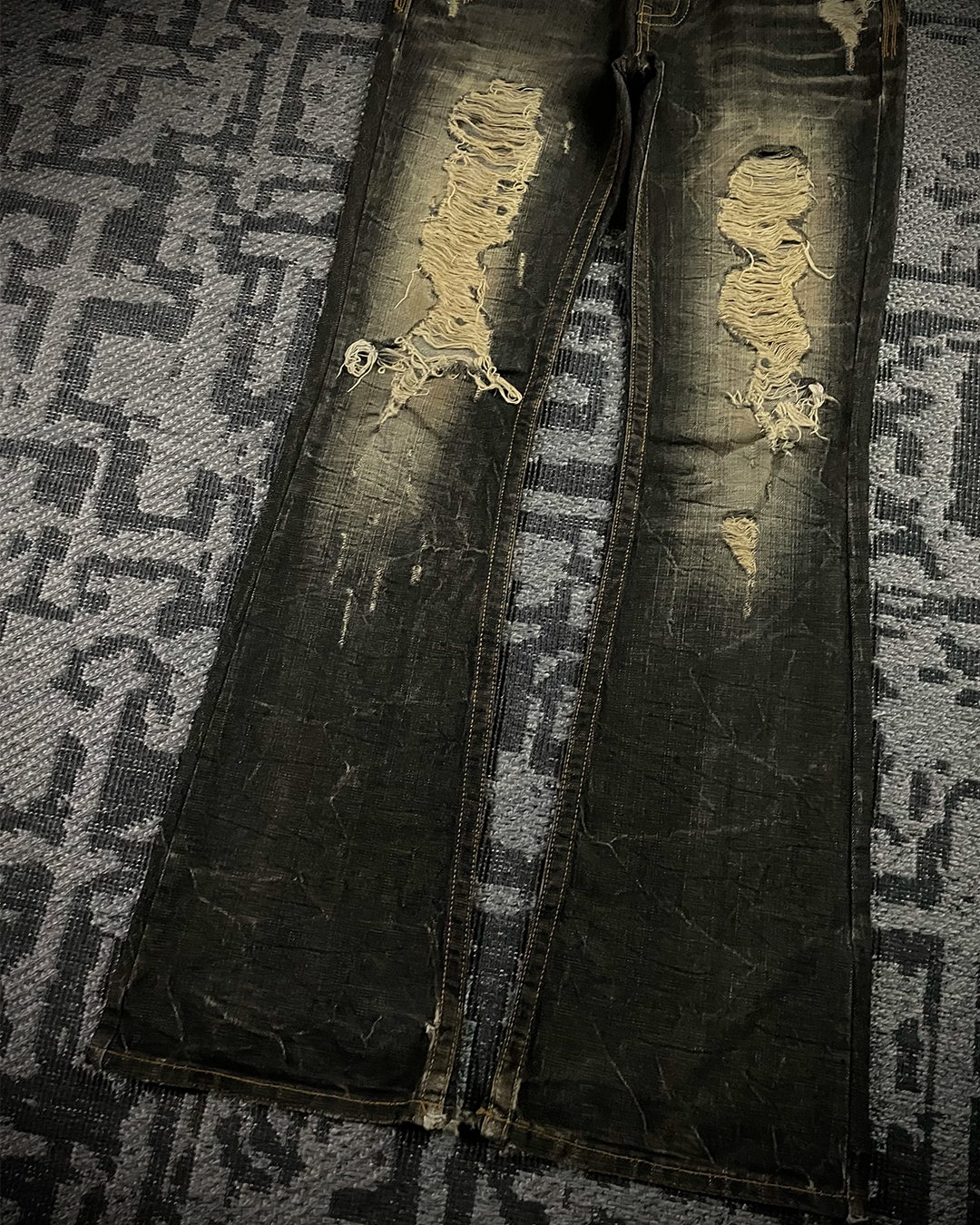 Casva Distressed Honeycomb Flared Denim