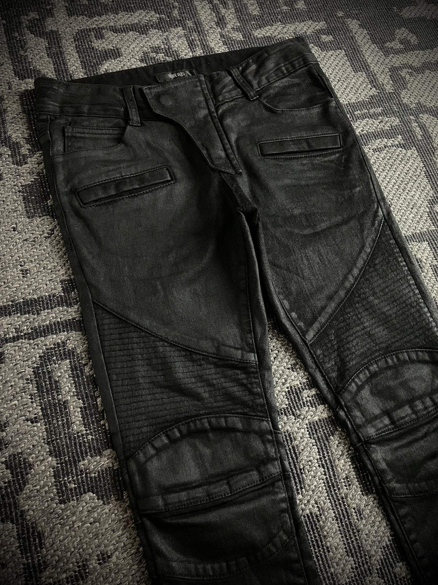 GENIE BLEU Waxed Biker Jeans