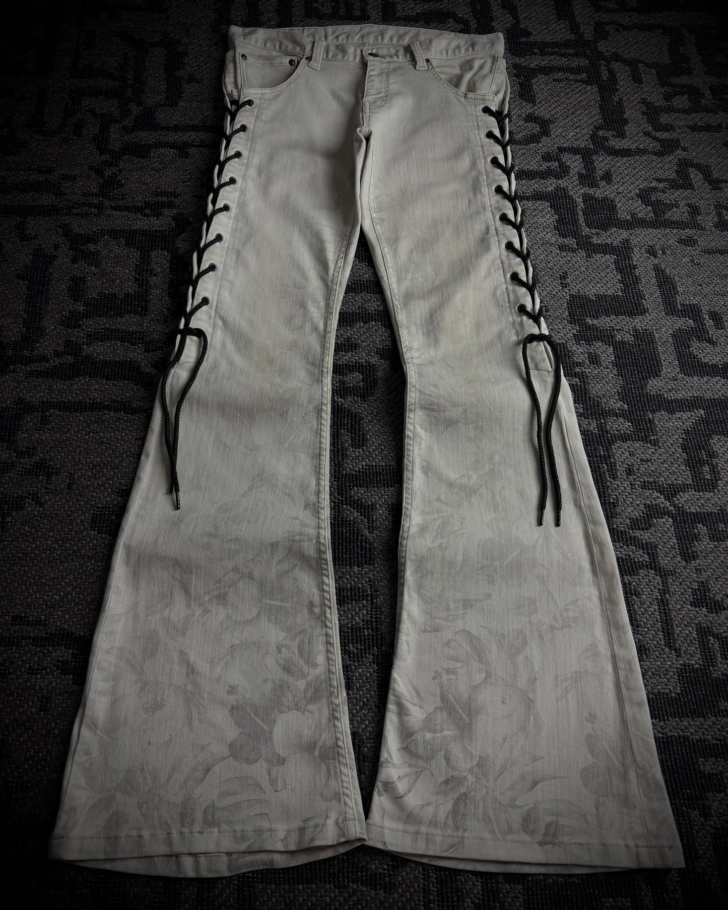 Tornado Mart Thigh Lace-Up Floral Flared Jeans