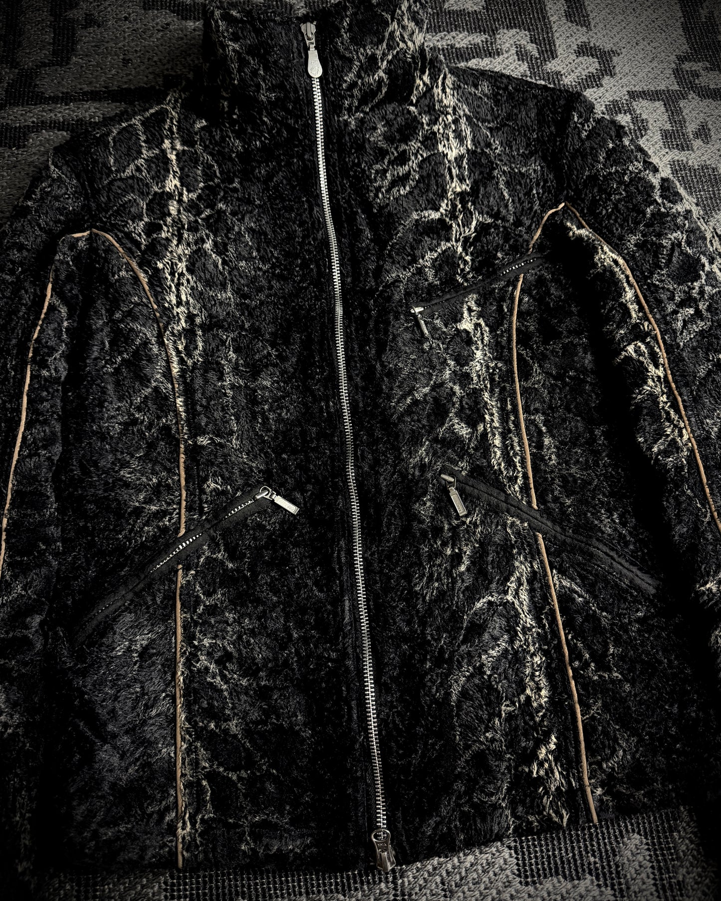 Tornado Mart Python Pattern Short Pile Jacket