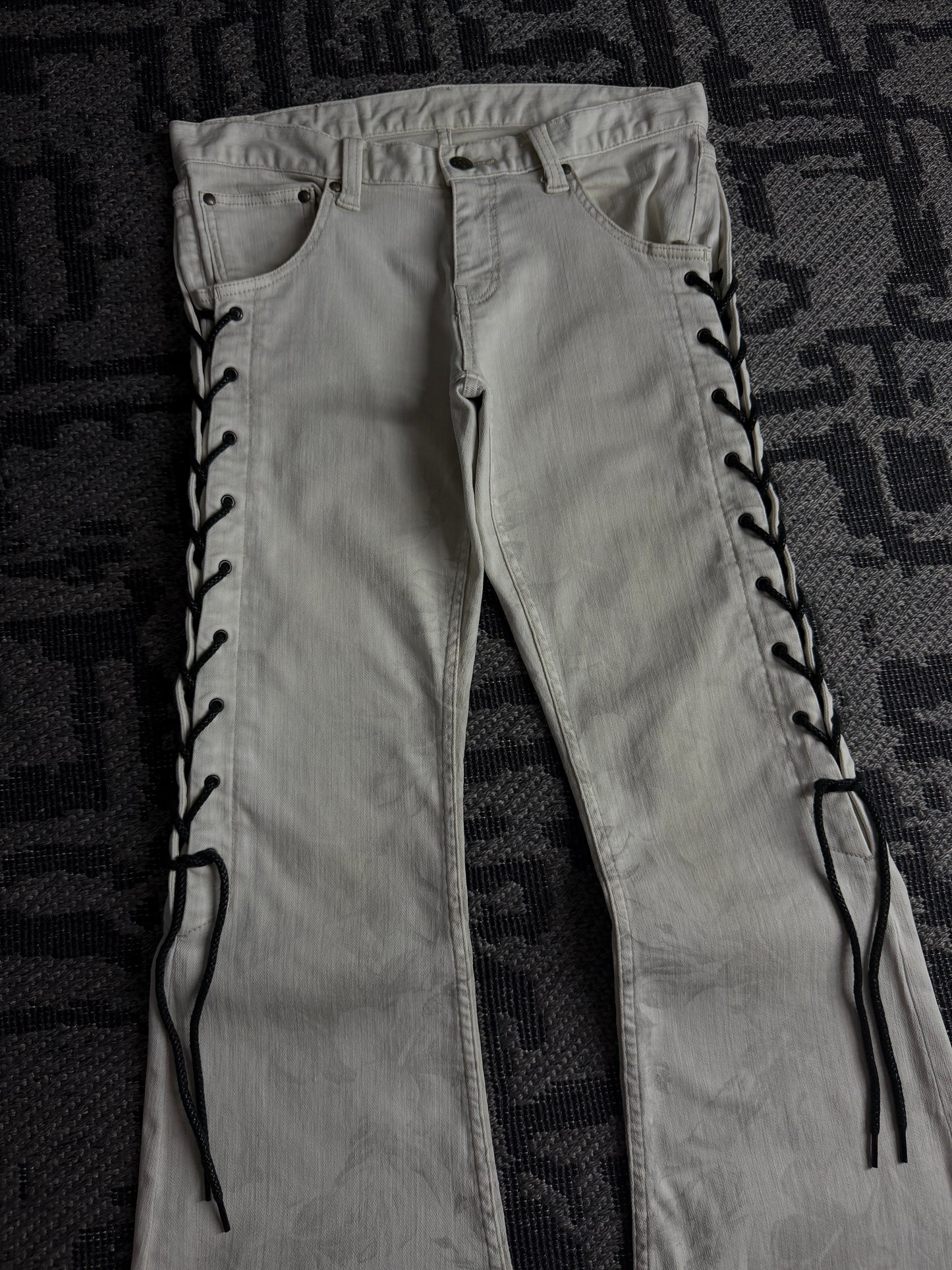 Tornado Mart Thigh Lace-Up Floral Flared Jeans