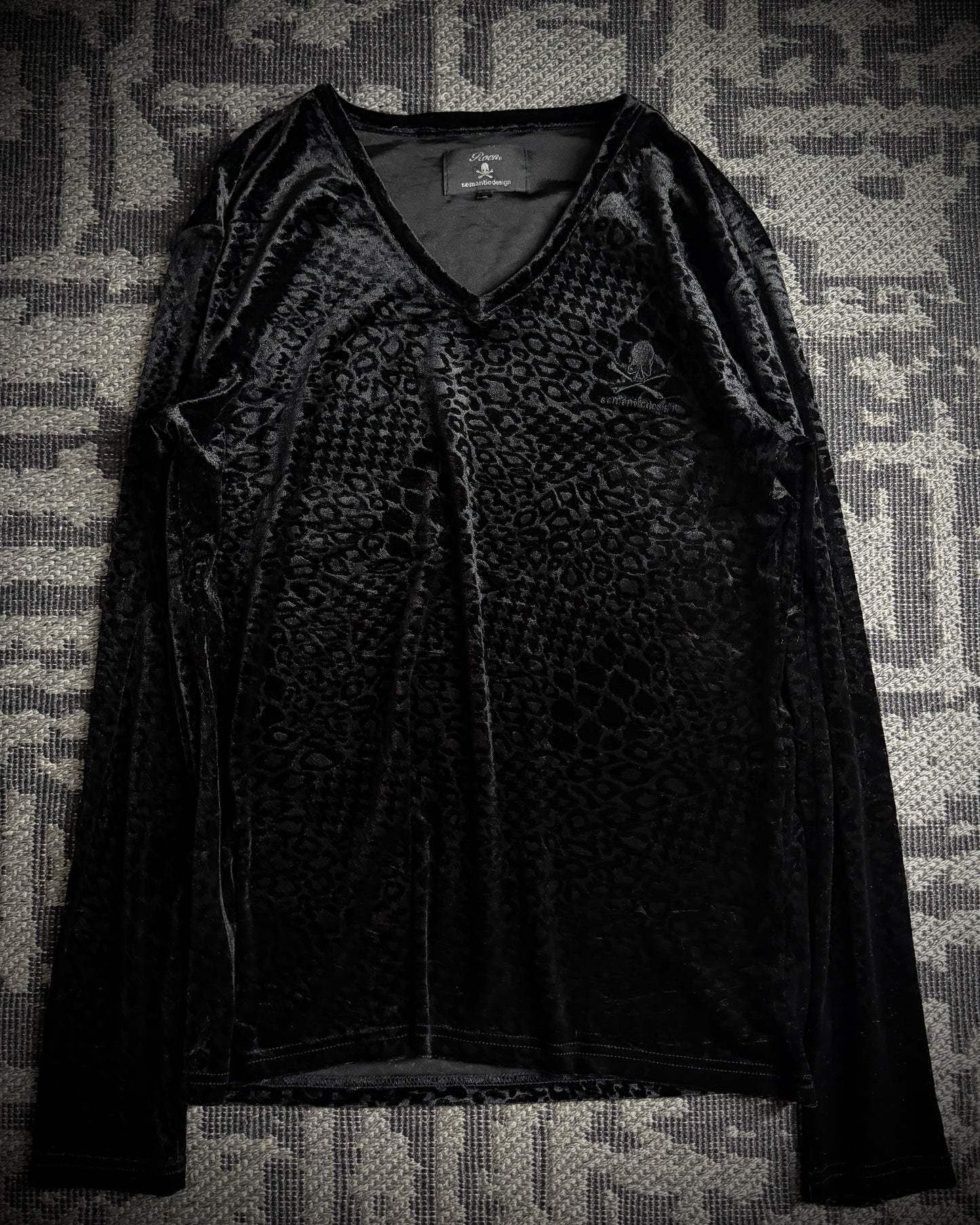 Roen × Semantic Design Tonal Leopard Velour V Neck Top