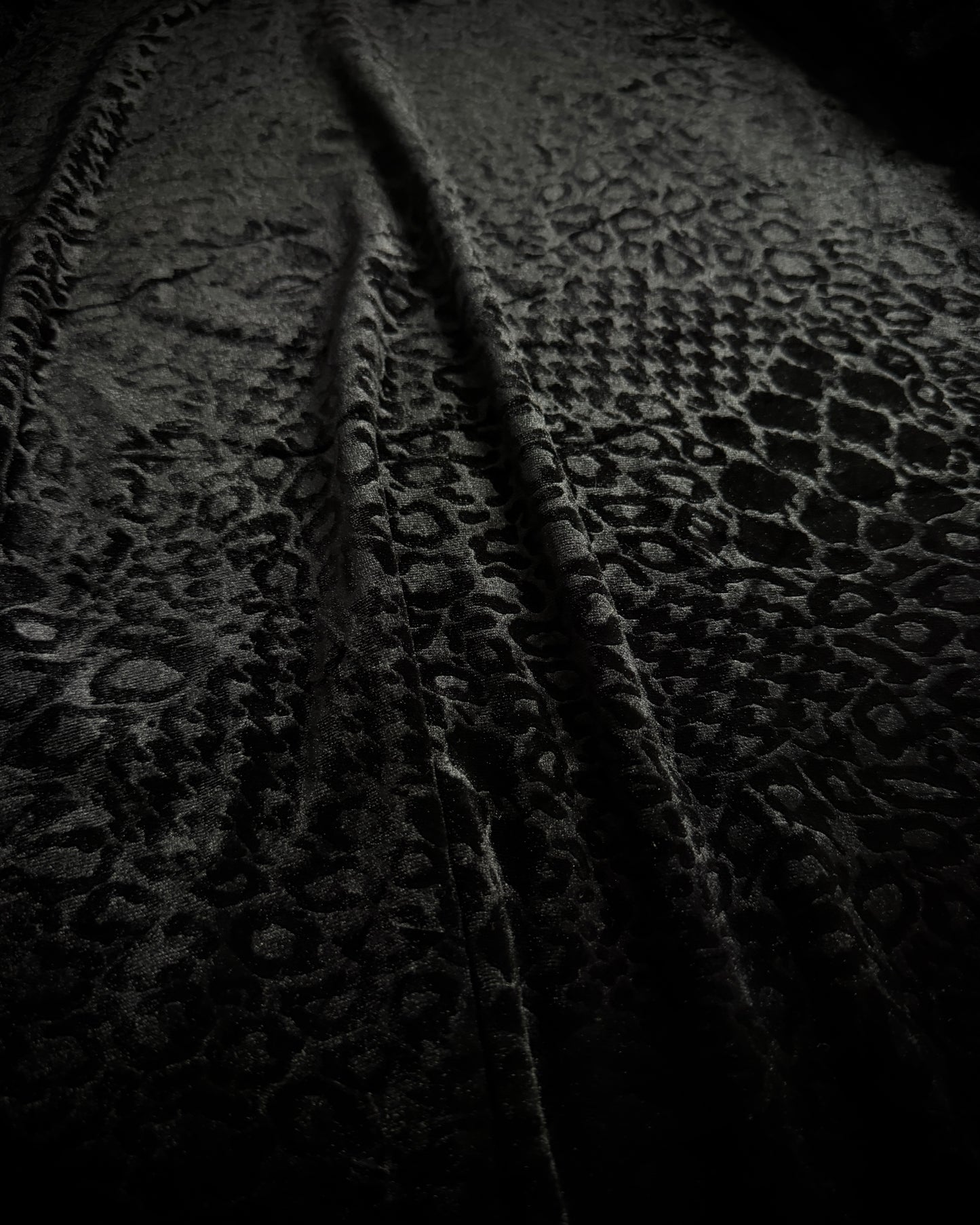Roen × Semantic Design Tonal Leopard Velour V Neck Top