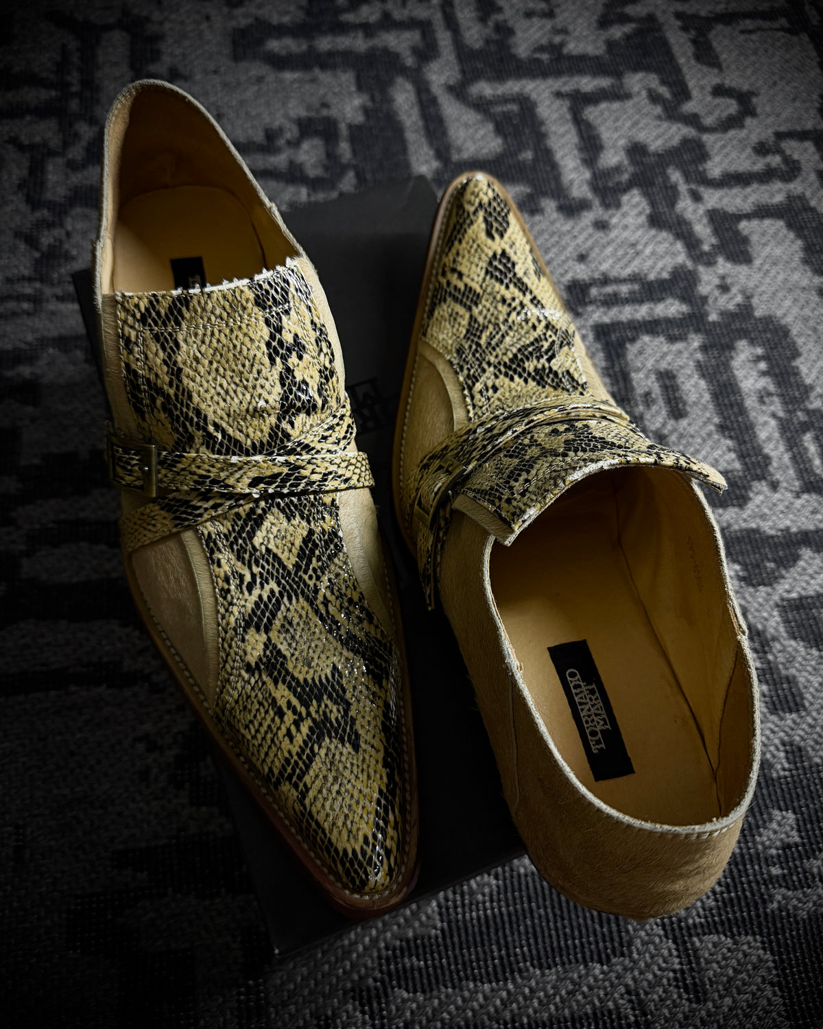 TORNADO MART Hair-on Leather Shoes